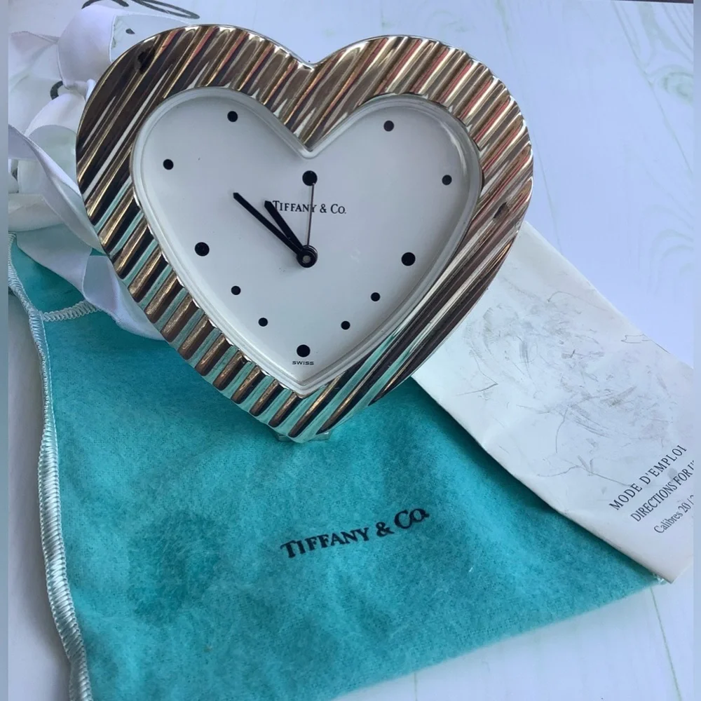 Authentic Tiffany & Co. Heart-Shaped Silver Table Clock🩵🤍🩵